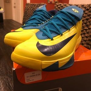 2013 KD 6 Seat Pleasant size 10 Original Box